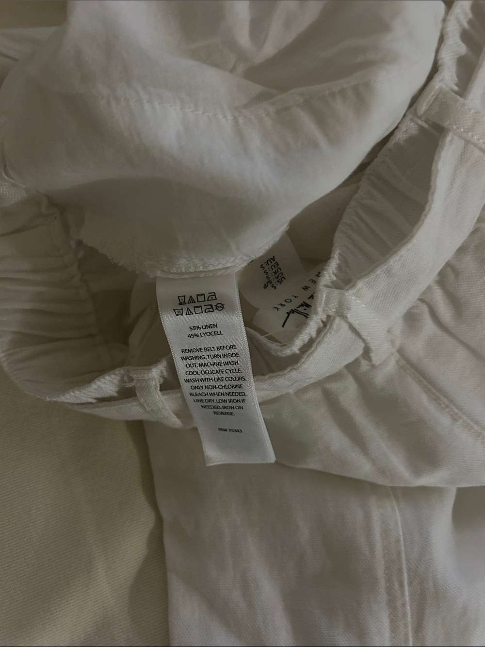 Nicole Miller linen Blend White Cargo Pants with Belt - Picture 9 of 9